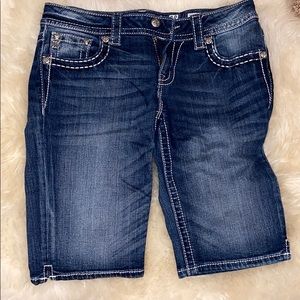 Miss Me Bermuda shorts